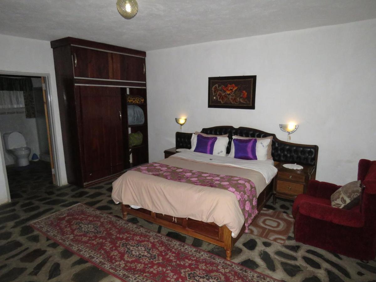 Parrot Lodge Bulawayo Kültér fotó